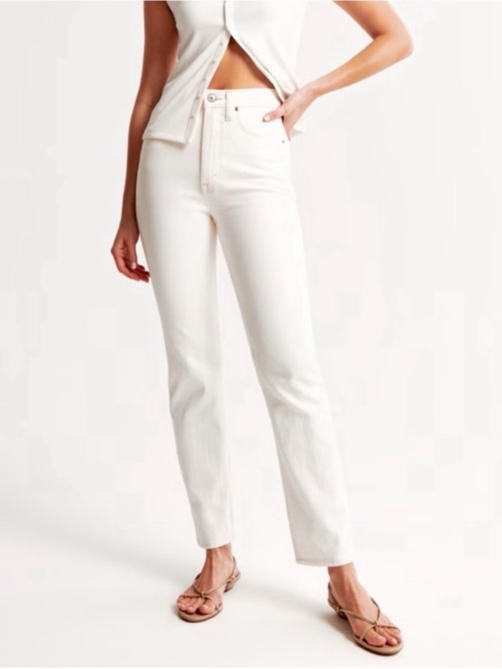 Abercrombie & Fitch Ultra High-Rise Ankle Straight Jean in Ecru, Size 26